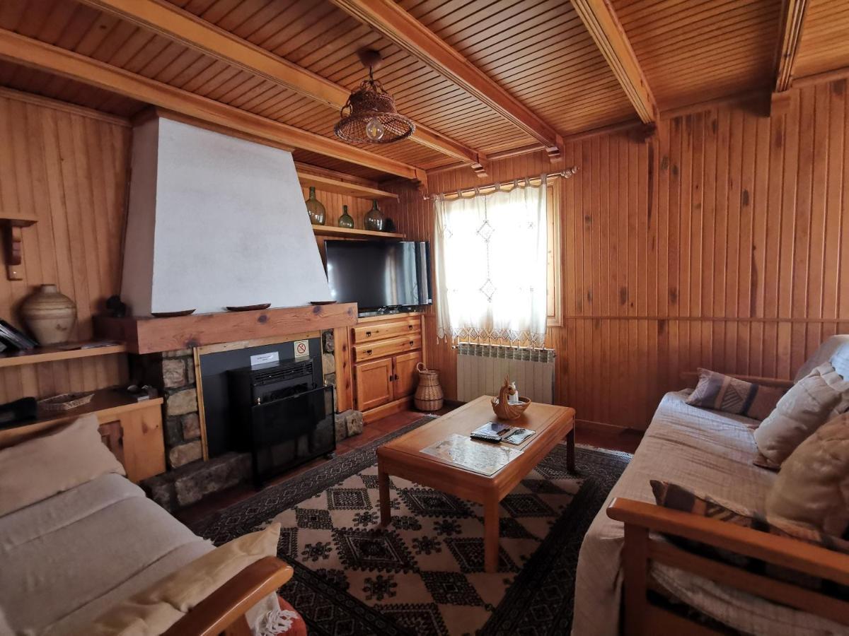Huelamos Casa Rural Castellanos מראה חיצוני תמונה