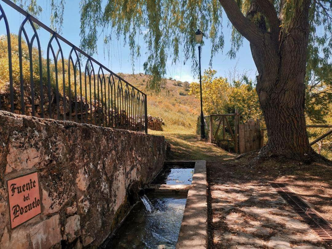 Huelamos Casa Rural Castellanos מראה חיצוני תמונה