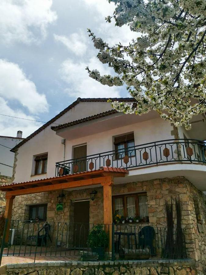 Huelamos Casa Rural Castellanos מראה חיצוני תמונה