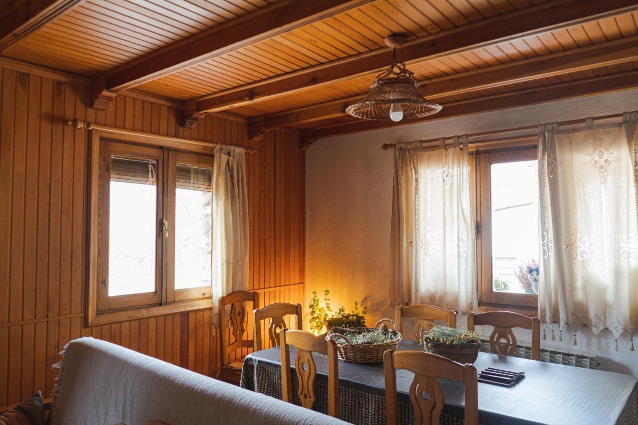 Huelamos Casa Rural Castellanos מראה חיצוני תמונה
