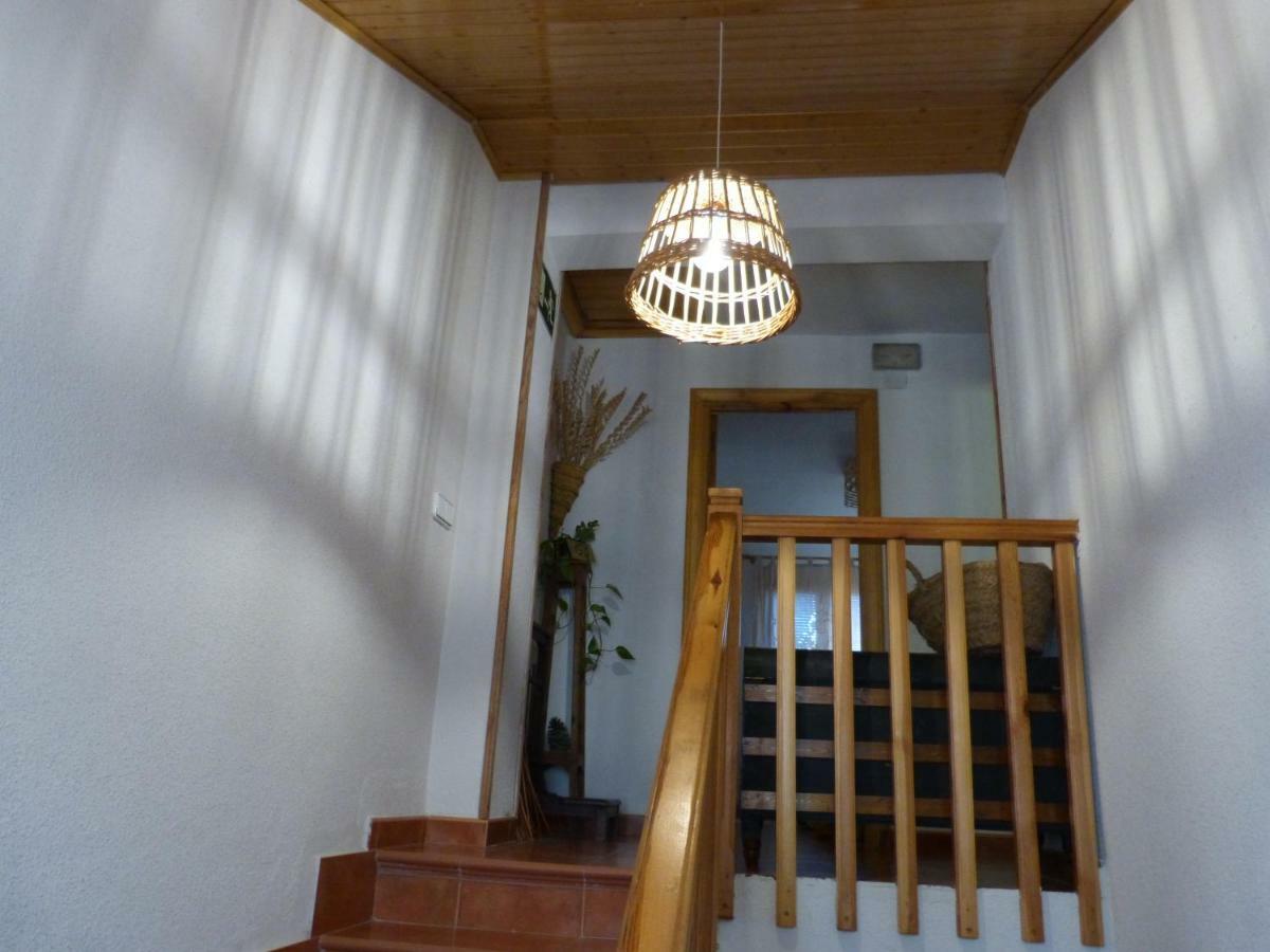 Huelamos Casa Rural Castellanos מראה חיצוני תמונה